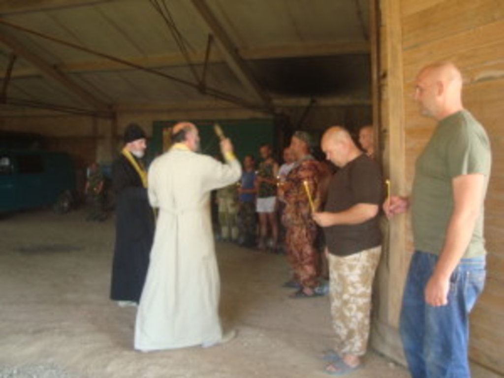 Священики УПЦ відвідали військовослужбовців, які проходять службу на території Каланчацького району Херсонської області