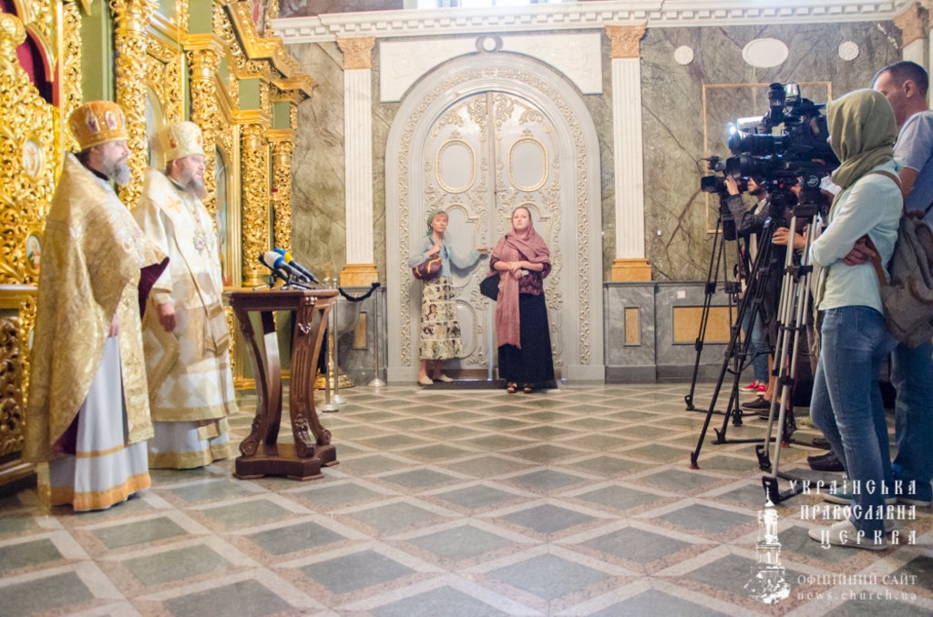 Епископ Боярский Феодосий сослужил Предстоятелю УПЦ за праздничной Литургией в Успенском соборе Киево-Печерской Лавры