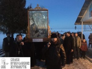 Священнослужители Ровенской епархии поддержали общину с. Урвенна, которую хотят перевести в ПЦУ