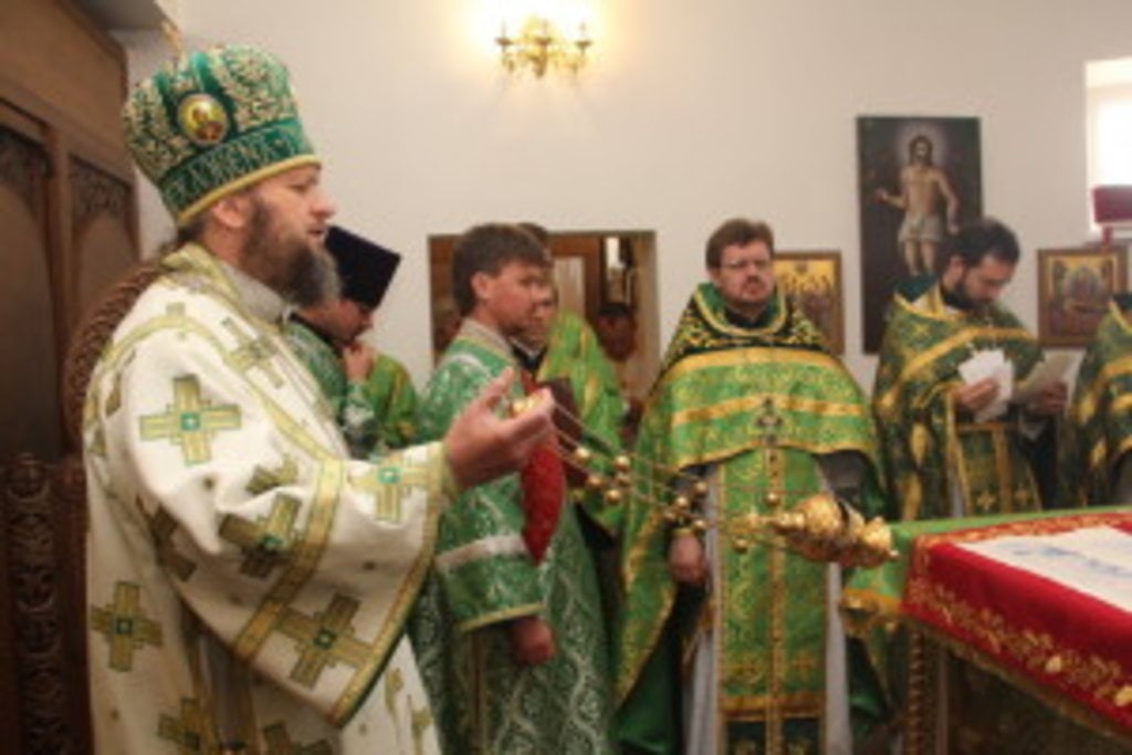 Архієпископ Сумський і Охтирський Євлогії поминає загиблих дітей