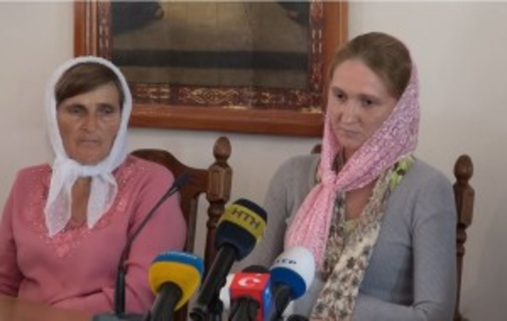 Потерпіла Людмила Дробот і мешканка села Катеринівка Зинаїда Берекета