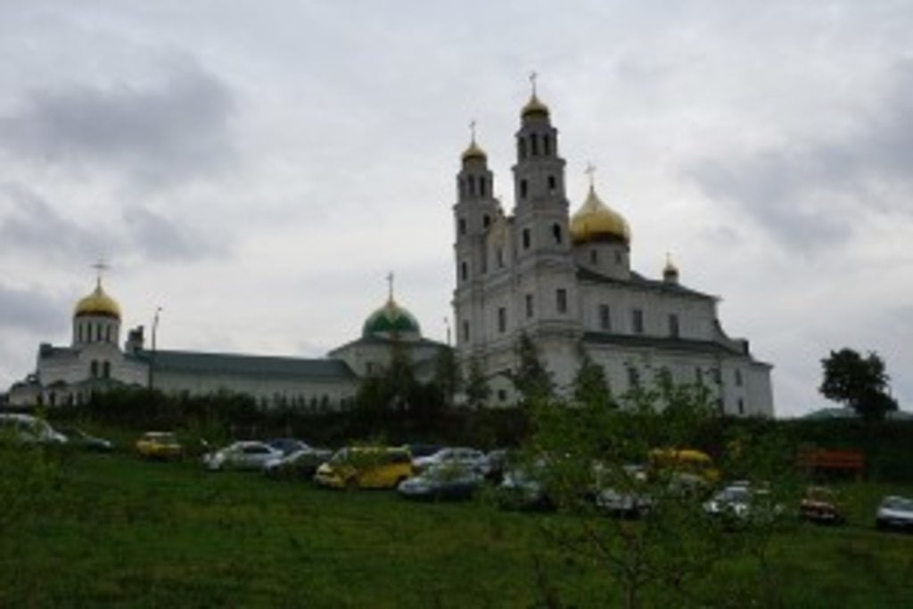 21 вересня, у день Різдва Пресвятої Богородиці, Предстоятель Української Православної Церкви, Блаженніший Митрополит Київський і всієї України Онуфрій звершив Божественну літургію у Городищенчькому Різдва Богородиці чоловічому монастирі Шепетівської єпархії