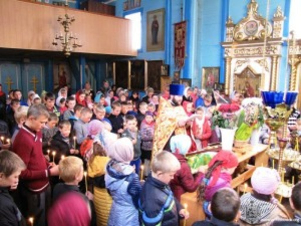 Наймолодші віряни УПЦ піднесли молитви за своїх захисників