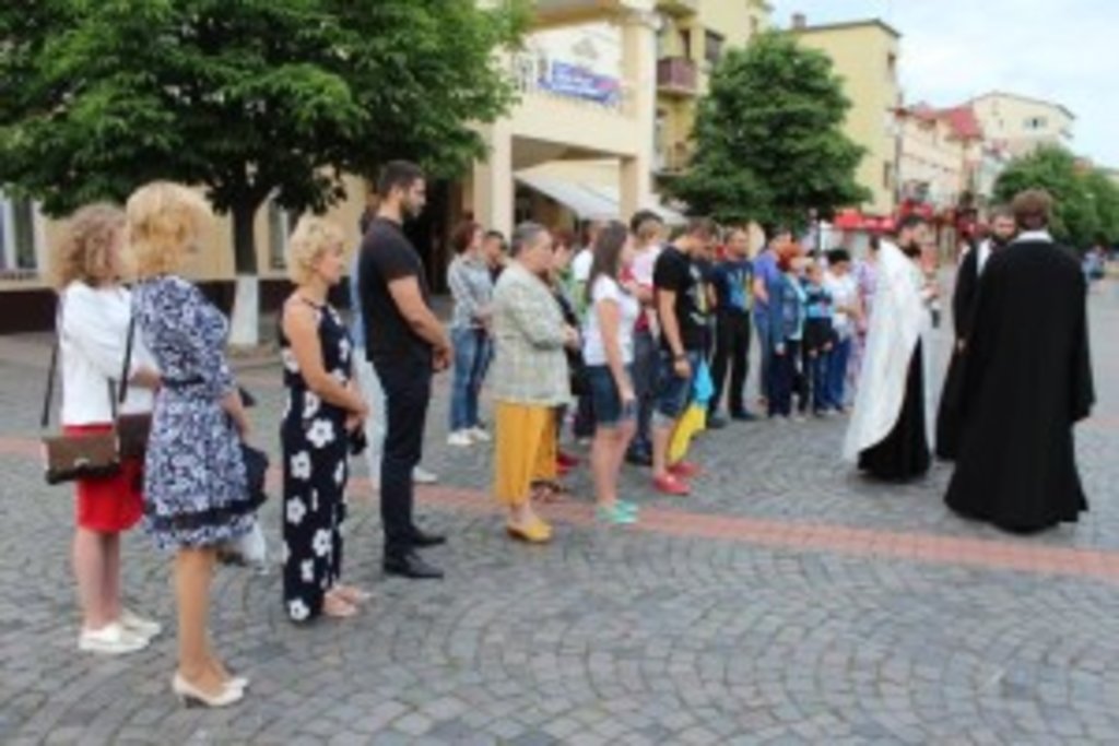 В Мукачеві та Олександрій священики УПЦ звершили відспівування загиблих українських військових