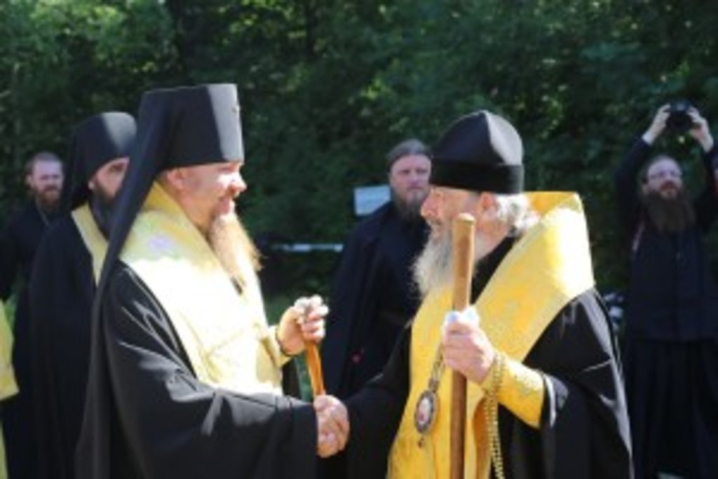Зустріч двох архіієреїв: митрополита Святогірського Арсенія та архієпископа Ізюмського і Куп'янського Єлисея 