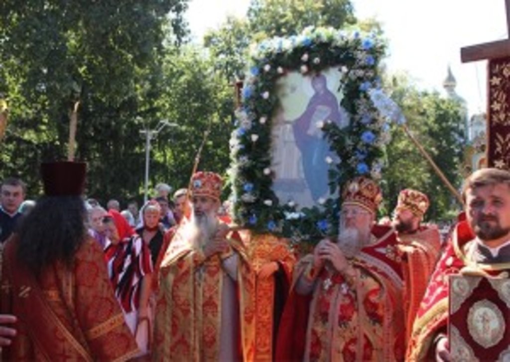 Хресний хід з образом Божої Матері «Черкаська»