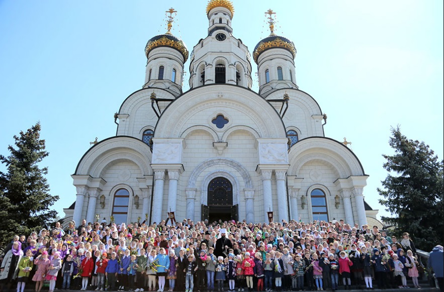 Собор в горловке на улице гагарина фото