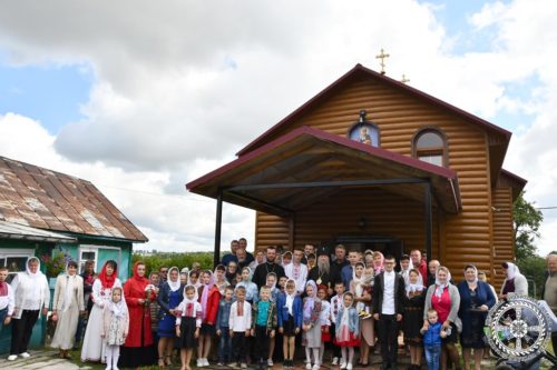 Архієпископ Нафанаїл освятив храм у с. Звиняче на Волині, побудований замість захопленого