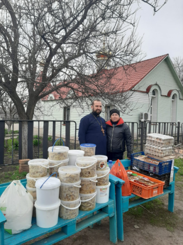 В УПЦ помогают беженцам, нуждающимся, защитникам и больницам