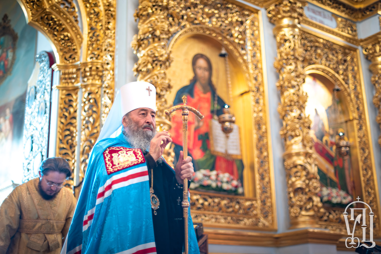 Блаженный богослов с исповедью 8 букв. Армянская православная Церковь. Актовый зал Киево-Печерской Лавры. Киево Печерская Лавра сегодня 2022 год. Ануфрий.