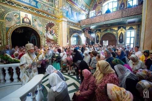 В Неделю 7-ю по Пасхе Предстоятель возглавил Божественную литургию в Киево-Печерской Лавре (+видео)