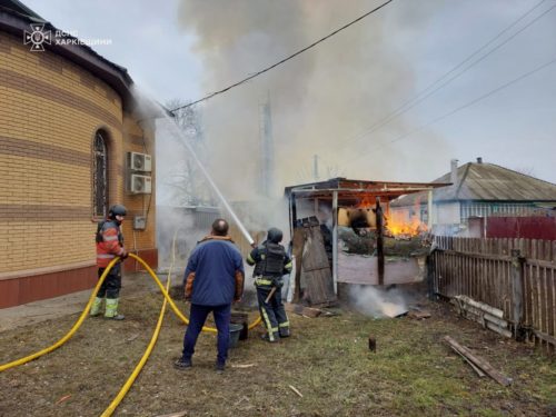 На Харківщині пожежники після російського обстрілу врятували храм від вогню