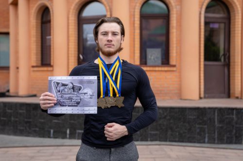 Студент КДА виборов 1-ші місця у чемпіонаті України з пауерліфтингу та окремих вправ
