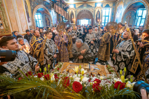 Предстоятель очолив чин погребіння Плащаниці у Києво-Печерській Лаврі (+відео)