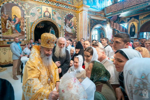 У Неділю всіх святих Предстоятель звершив Божественну літургію у Києво-Печерській Лаврі