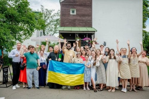 У Києві на благодійному ярмарку при Іонинському монастирі зібрали 160 тис. грн для ЗСУ