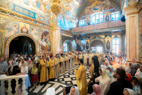 У день Різдва Іоанна Хрестителя Предстоятель очолив Божественну літургію у Києво-Печерській Лаврі (+відео)